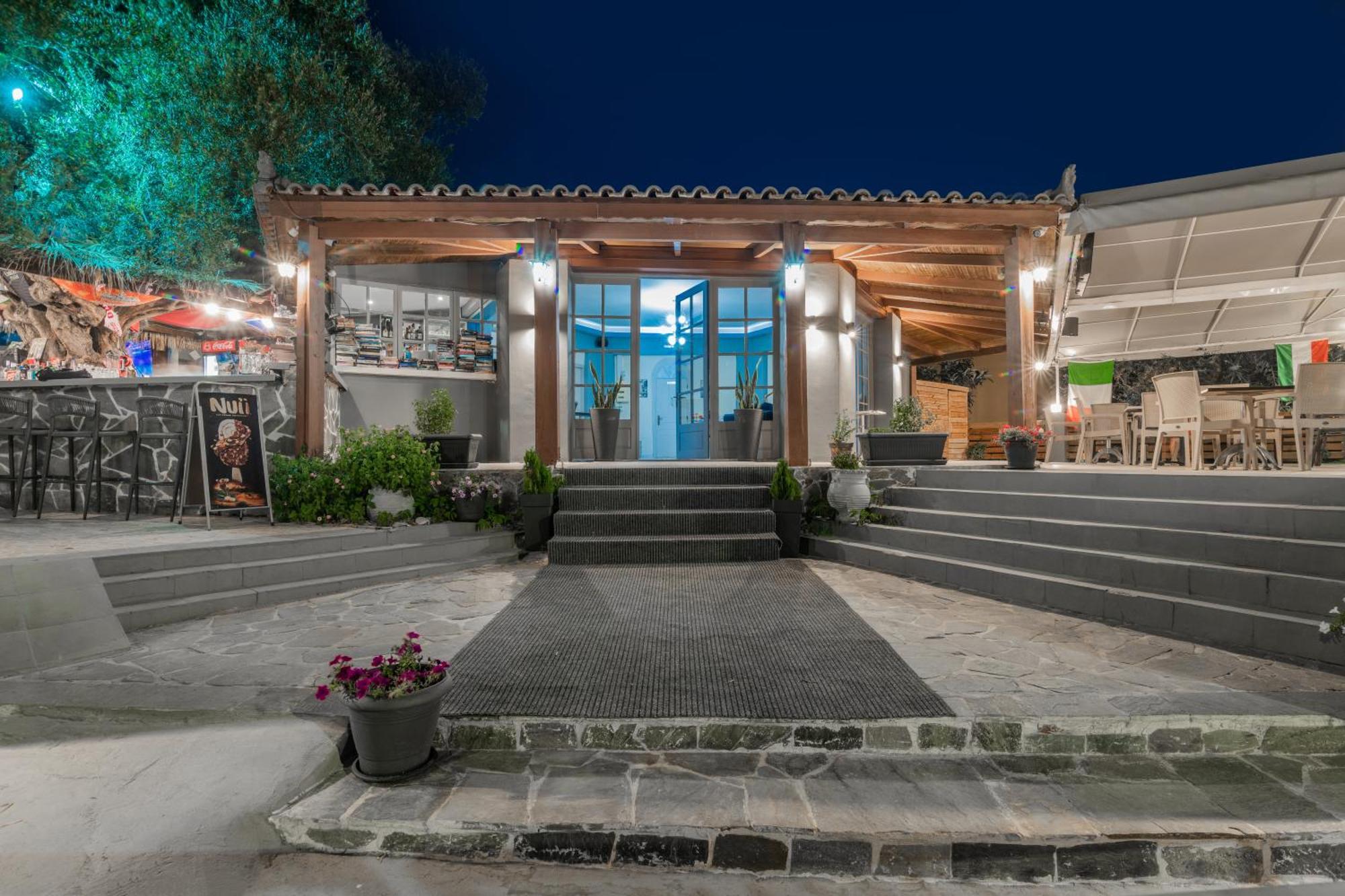 Callinica Hotel Planos Exterior foto
